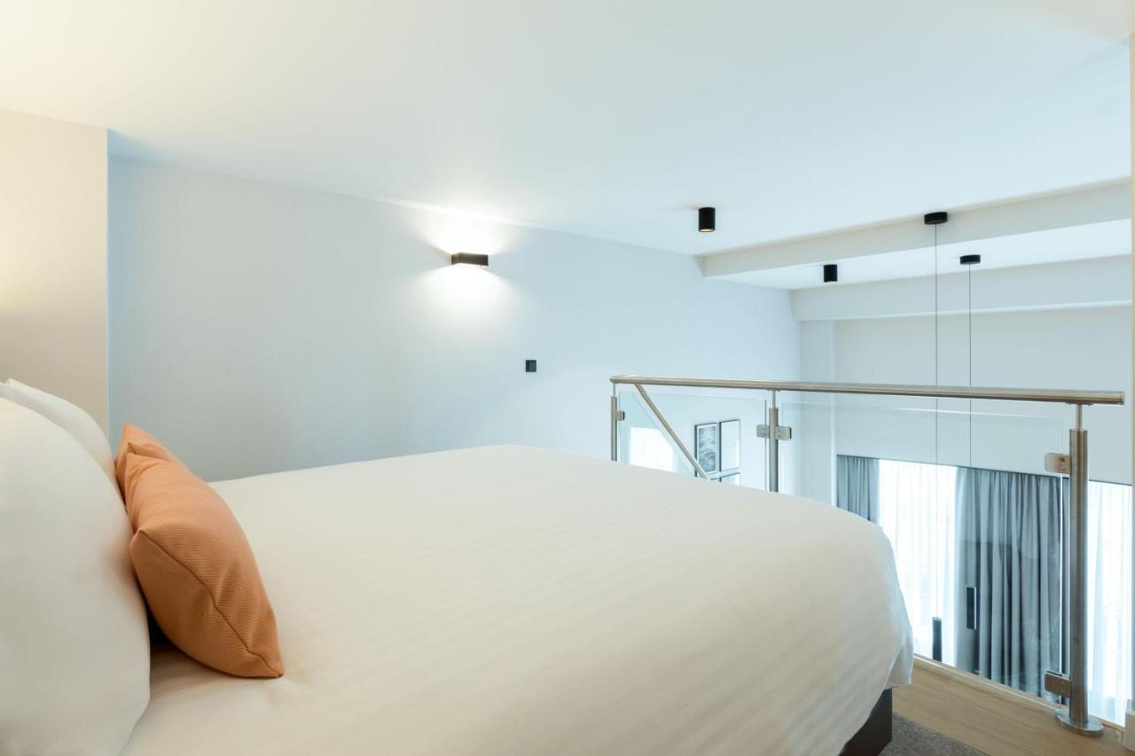 King Loft Skyline View